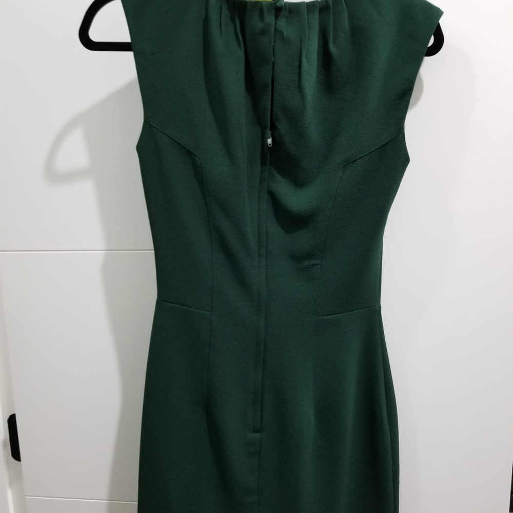 Gorgeous green H&M dress - never worn - Picture 2 of 7